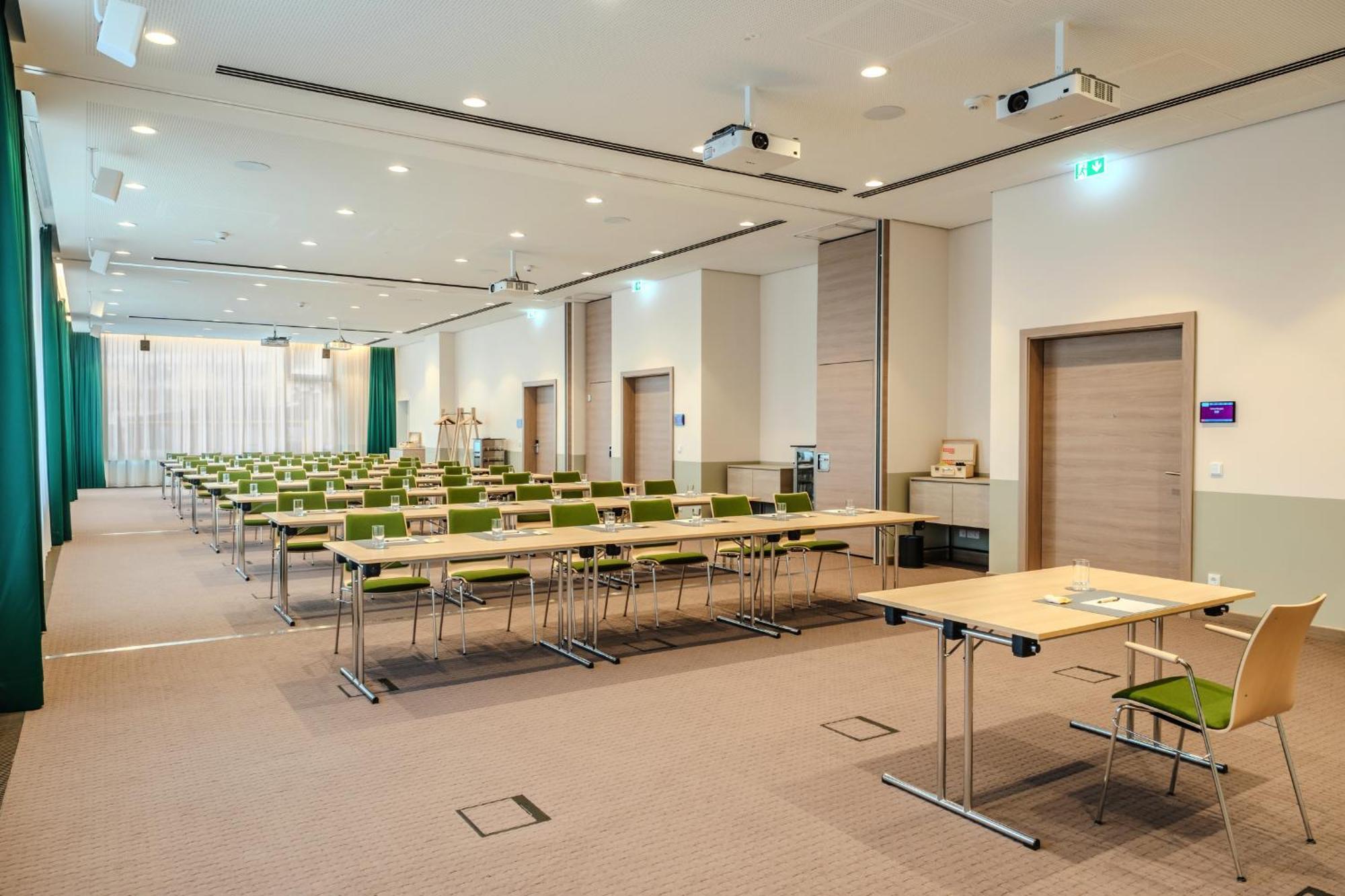 Intercityhotel Luebeck 외부 사진